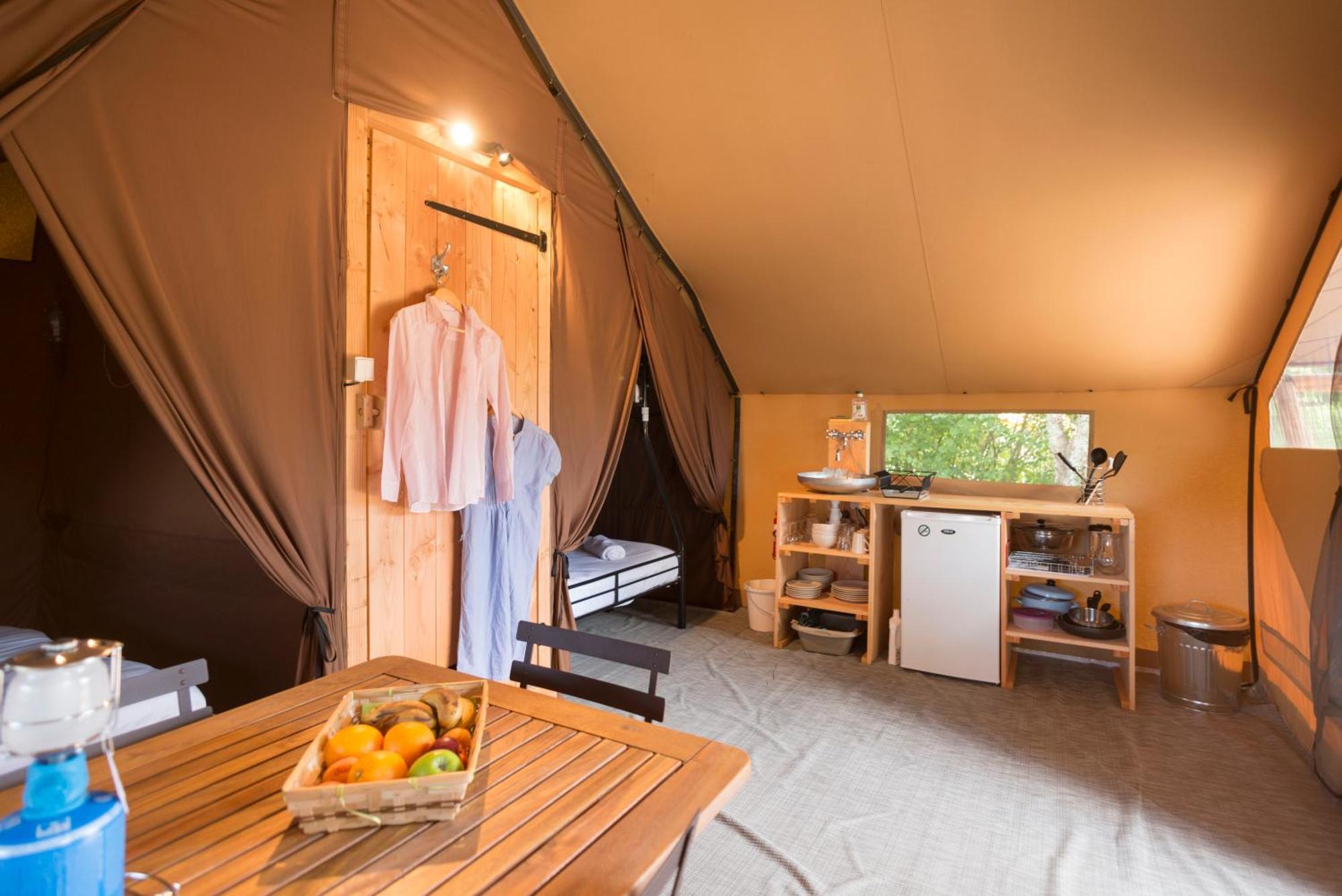 Huttopia Pays De Cordes Sur Ciel Albi Phòng bức ảnh